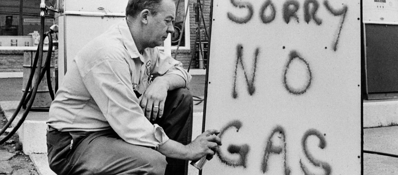 Πετρελαϊκή κρίση: ΗΠΑ & Ρωσία κερδίζουν οι υπόλοιποι χάνουν